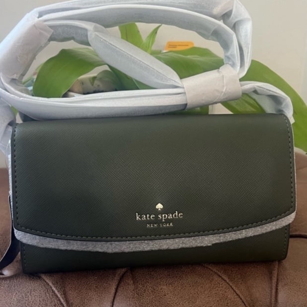 NWT Kate Spade olive crossbody bag Msrp $249